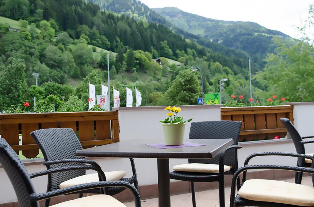 Garni Gruenau Hotel San Martino In Passiria  Bagian luar foto