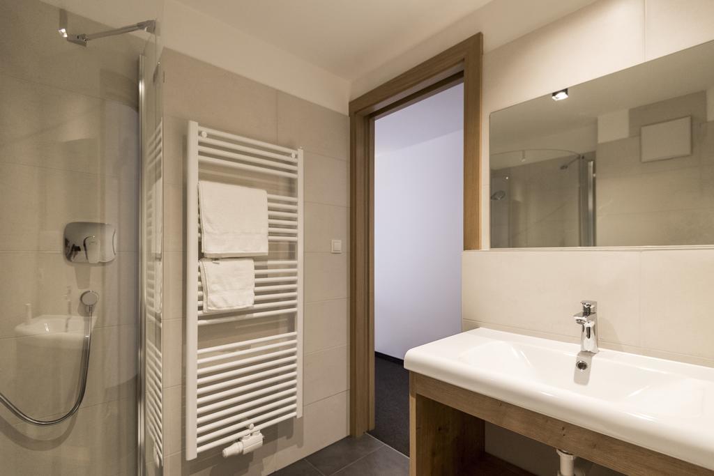 Garni Gruenau Hotel San Martino In Passiria  Bagian luar foto