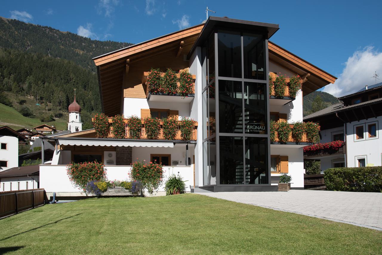 Garni Gruenau Hotel San Martino In Passiria  Bagian luar foto